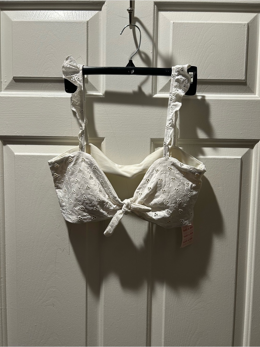 NWT Dippin Daisy’s White Eyelet Ruffle Strap Tie Front Swim Bikini Top Size XL